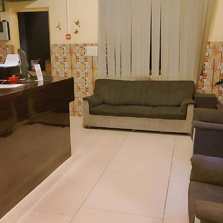 Metro Suites バンガロール エクステリア 写真